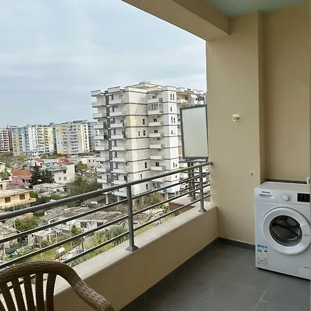 Apartment First Row *